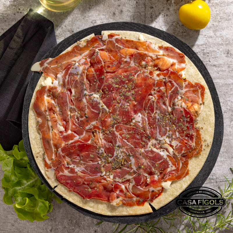 Pizza de pernil salat